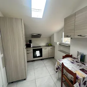 https://conte-durini-apartments-rooms.it-lombardy.com