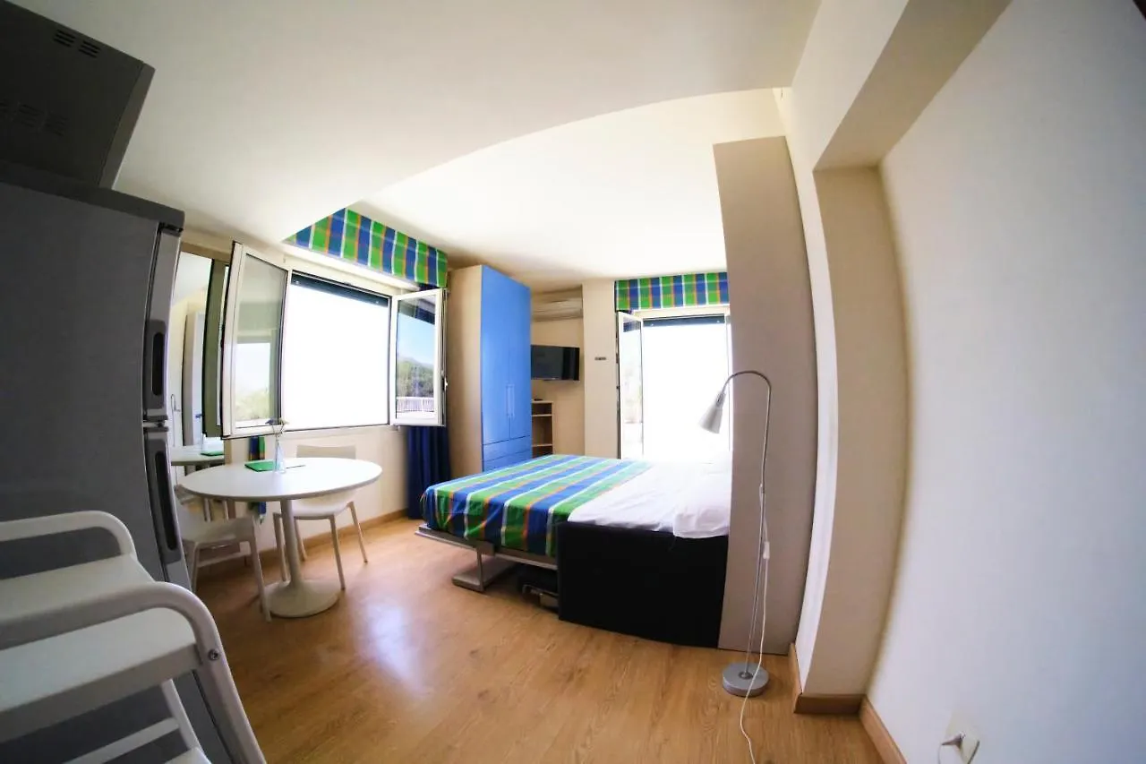 Apartahotel Villa Nettuno Residence Giardini-Naxos