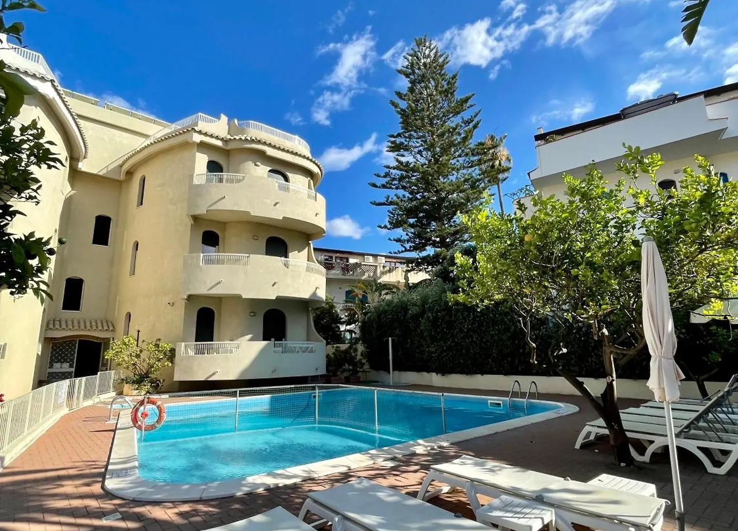 Villa Nettuno Residence Giardini-Naxos 0*,