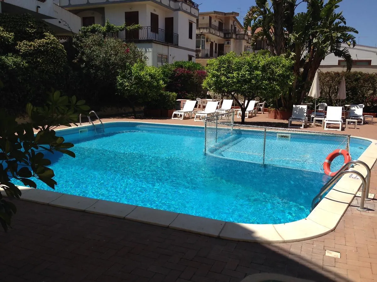 Villa Nettuno Residence Giardini-Naxos Apartahotel